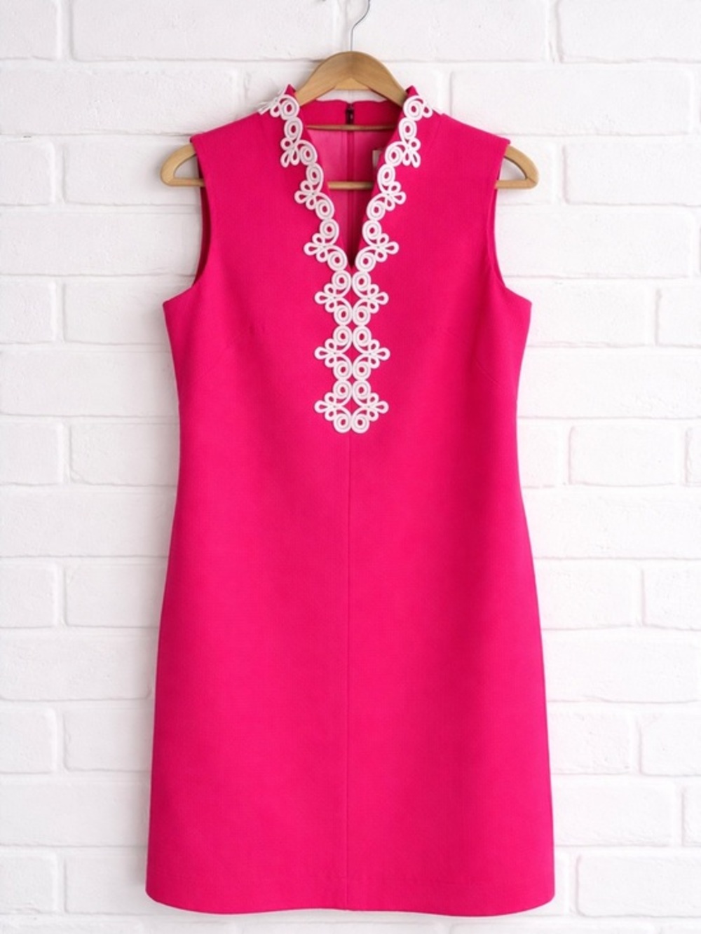 Vince Camuto Hot Pink Embroidered Shift Dress NWT Size 12